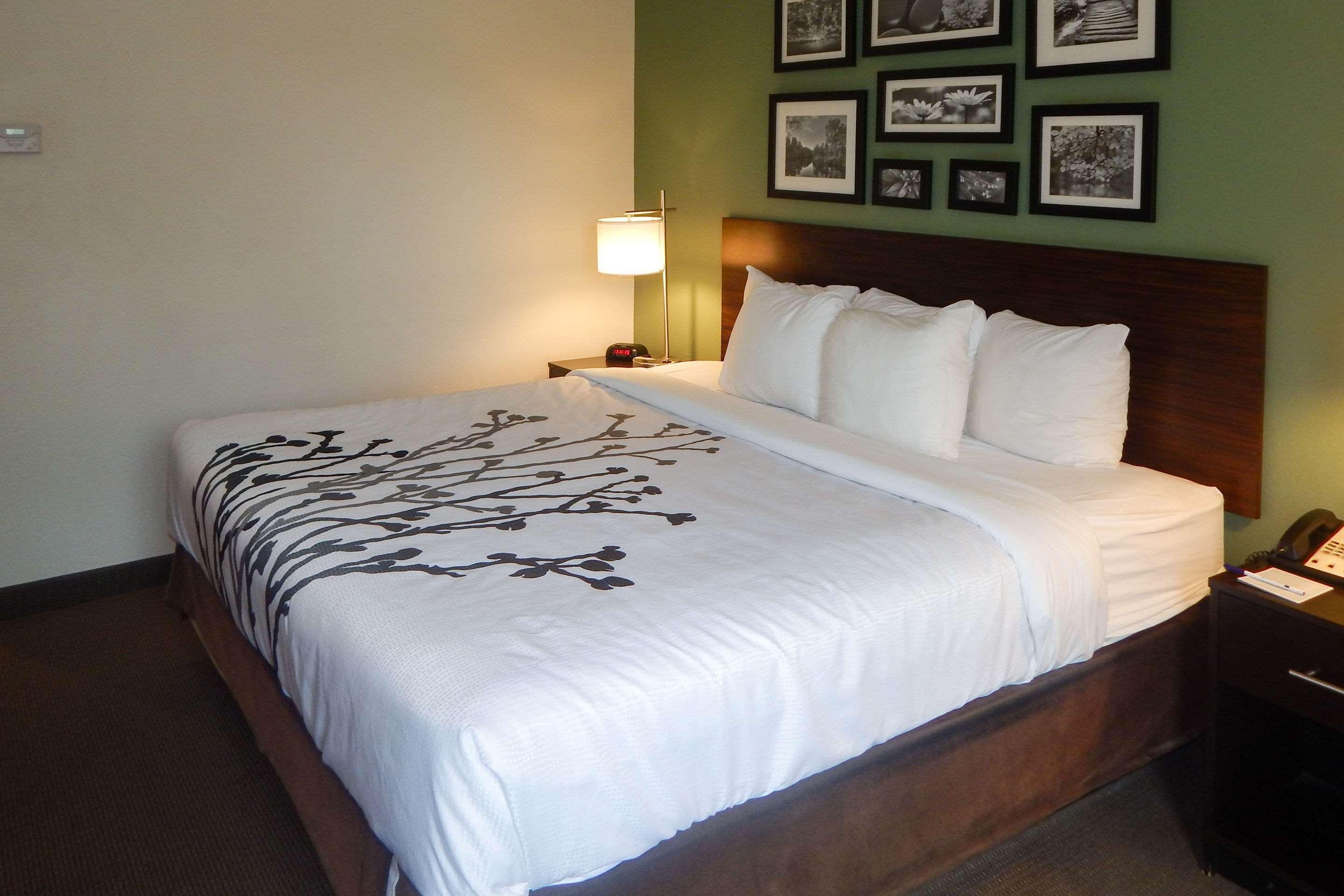 Sleep Inn & Suites Near Liberty Place I-65 Evergreen Exterior photo